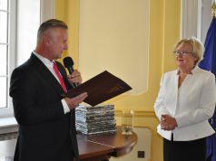 Waldemar Walkusz obraża starostę na sesji Rady Powiatu Lęborskiego Waldemar Walkusz, Teresa Ossowska - Szara