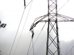 Załamanie pogody nad Pomorzem. Zerwanie linie energetyczne, sztorm na Bałtyku Zerwanie linie energetyczne