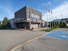 Zamykają kasę w Urzędzie Gminy, żeby zainstalować windę