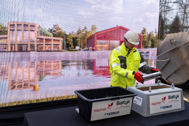 Wmurowanie kamienia węgielnego w Łebie Equinor_4