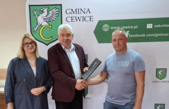 Siemirowice z nową drogą i chodnikami do końca września