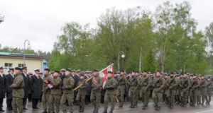 Uroczyste przekazanie obowiązków Dowódcy w 44. Bazie Lotnictwa Morskiego w Siemirowicach
