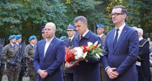 Uroczystości w Krępie Kaszubskiej upamiętniły ofiary Marszu Śmierci