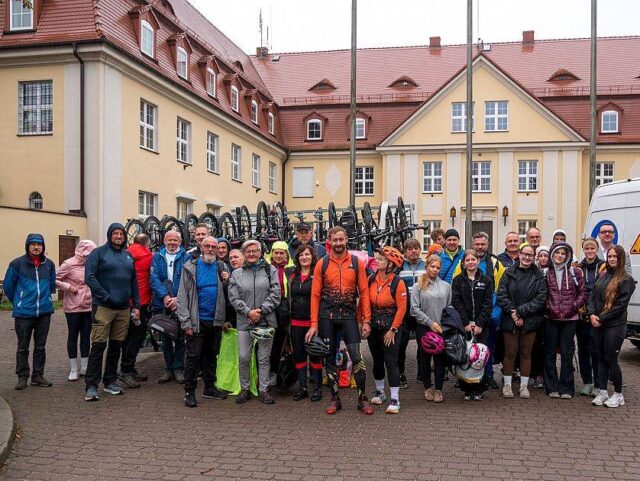 Rowerzyści wyruszyli z Lęborka w Rajdzie Pamięci upamiętniającym ofiary Marszu Śmierci Rowerzyści wyruszyli z Lęborka w Rajdzie Pamięci upamiętniającym ofiary Marszu Śmierci